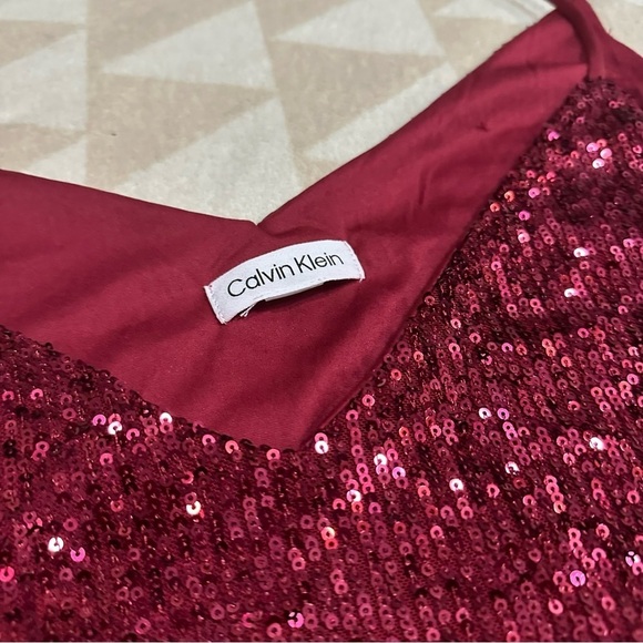 Calvin Klein cranberry sequin Cami tank top - Picture 4 of 4